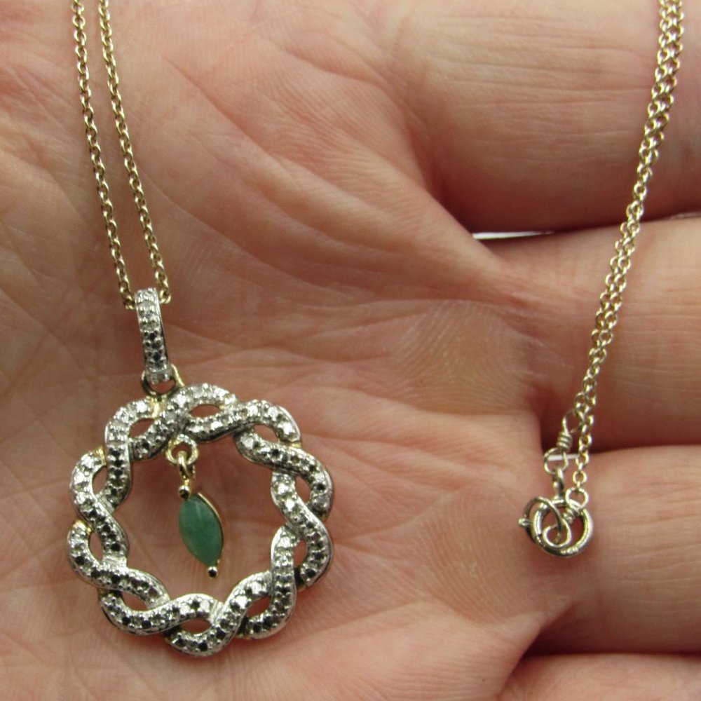 18" Sterling Silver Emerald & Diamond Necklace